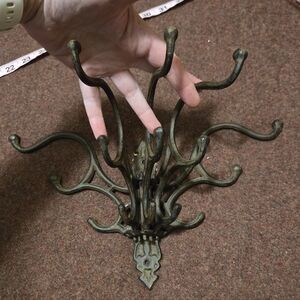 Cast Iron Wall Mounted Hook Rack